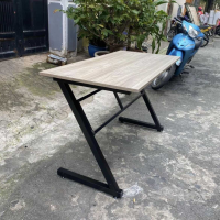 Bàn Làm Việc Văn Phòng Chân Sắt Chữ Z - BLV3
