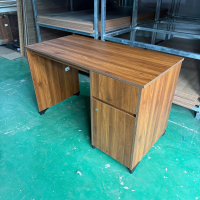 Bàn Làm Việc Gỗ Có Ngăn Kéo Và Tủ Khóa - BG80