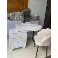 Bàn Trang Điểm Mini Chân Sắt Sơn Tĩnh Điện Thiết Kế Hiện Đại - BTD29
