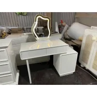 Bàn Trang Điểm Nhỏ Gọn Cho Phòng Ngủ Hiện Đại - BTD22