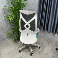 Ghế Xoay Văn Phòng Lưng Lưới Xanh Có Kê Chân Thư Giãn – GX78