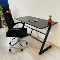 Bàn Làm Việc Văn Phòng Chân Sắt Chữ Z - BLV3