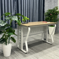 Bàn Làm Việc Có Yếm Chân Sắt Nhập Khẩu - BLV111