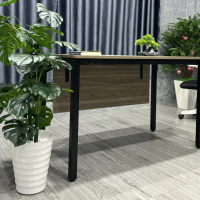 Bàn Làm Việc Chân Độc Lập Có Yếm - BLV117