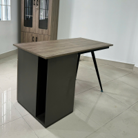 Bàn Làm Việc Chân Sắt Có Hộc - BLV120