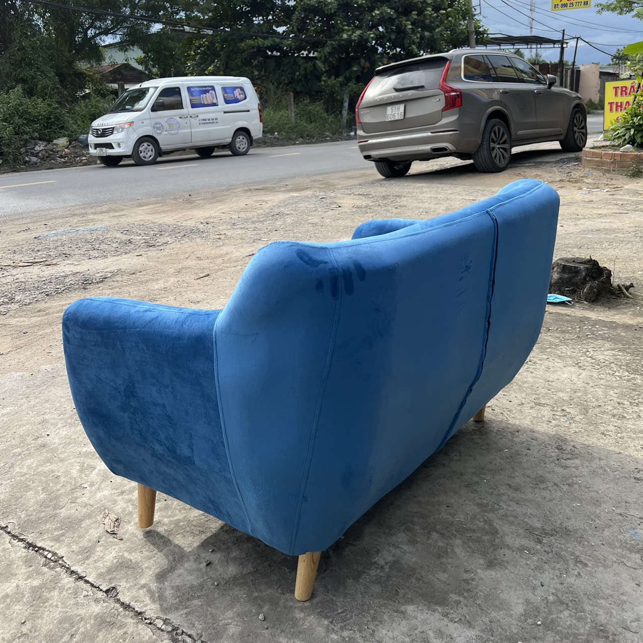 Sofa băng xanh nhung giá rẻ - SFB01
