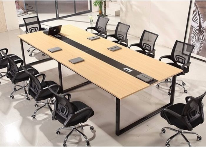 Bàn họp 10 người là lựa chọn của nhiều doanh nghiệp 