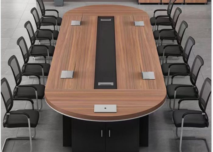 Bàn họp mẫu oval tạo cảm giác cởi mở