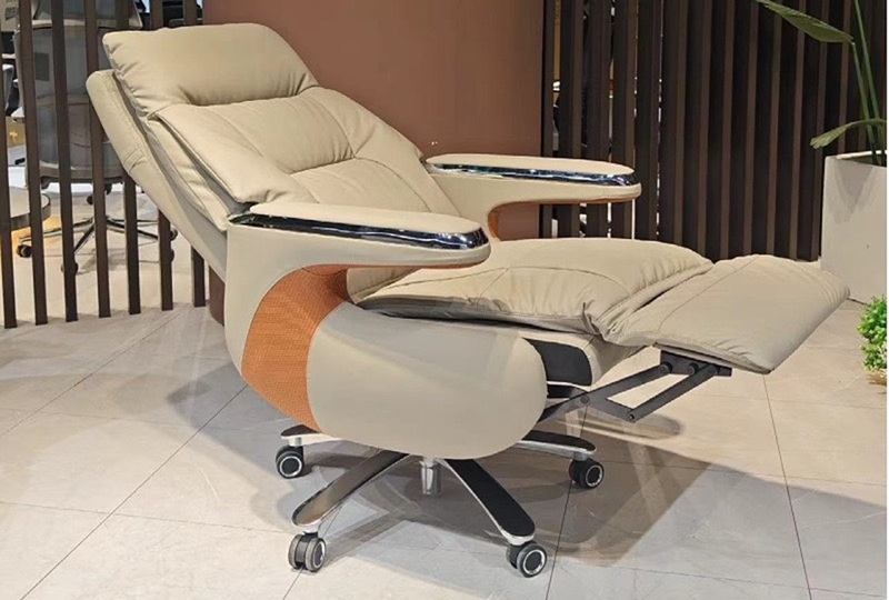 Ghế giám đốc chỉnh điện dễ dàng điều chỉnh độ ngả lưng, độ cao