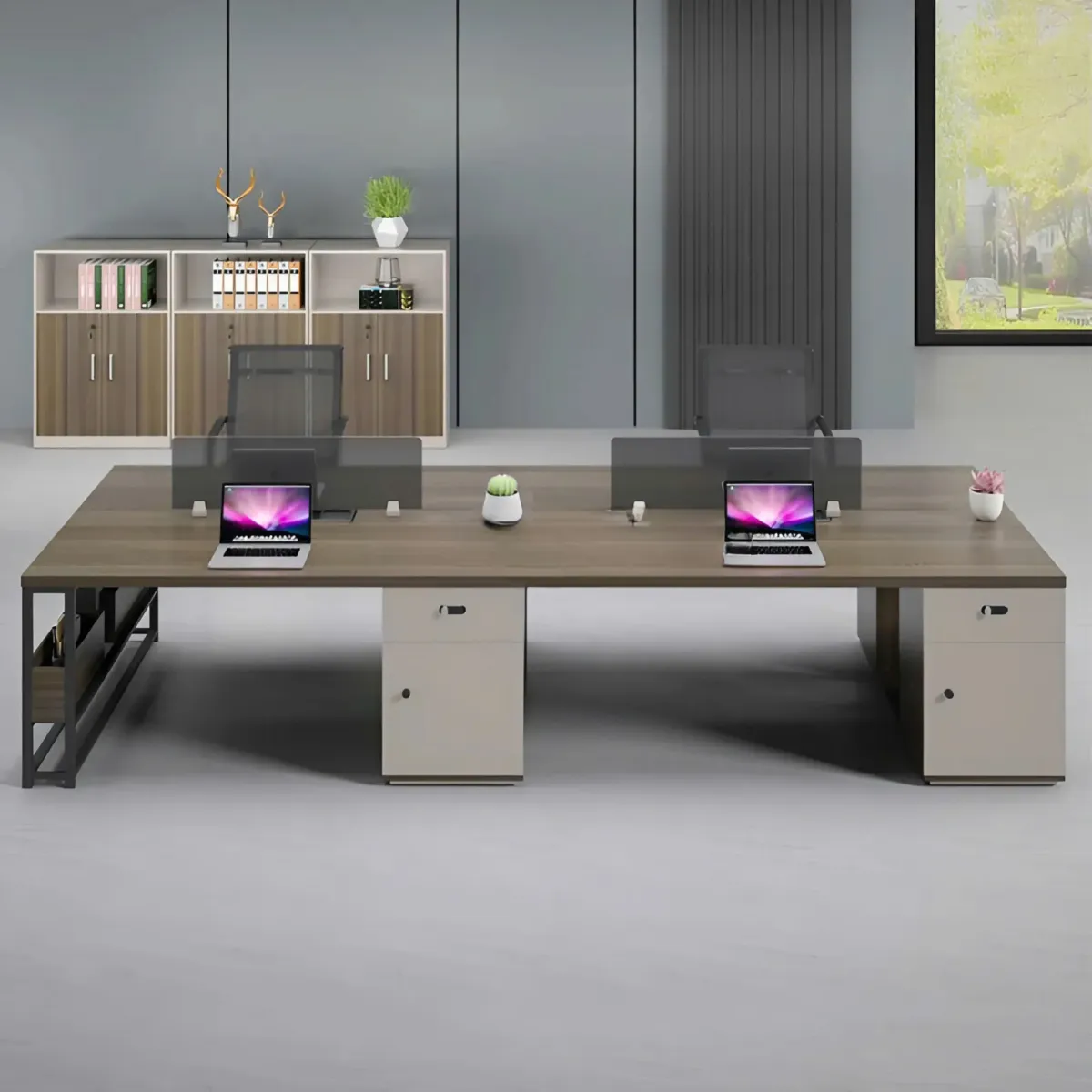 Cụm bàn làm việc 4 người hiện đại, có tủ cá nhân riêng, chân sắt vững chắc và mặt bàn gỗ MDF