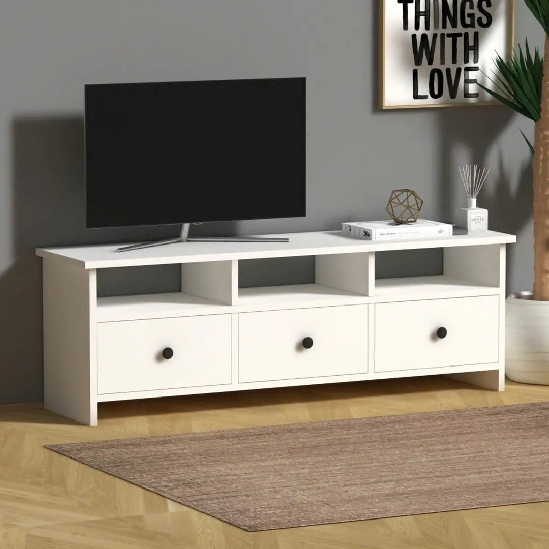 Kệ tivi dáng trung màu trắng với 3 cánh cửa lật hiện đại, có kệ mở bên trên, phù hợp với không gian nội thất sang trọng