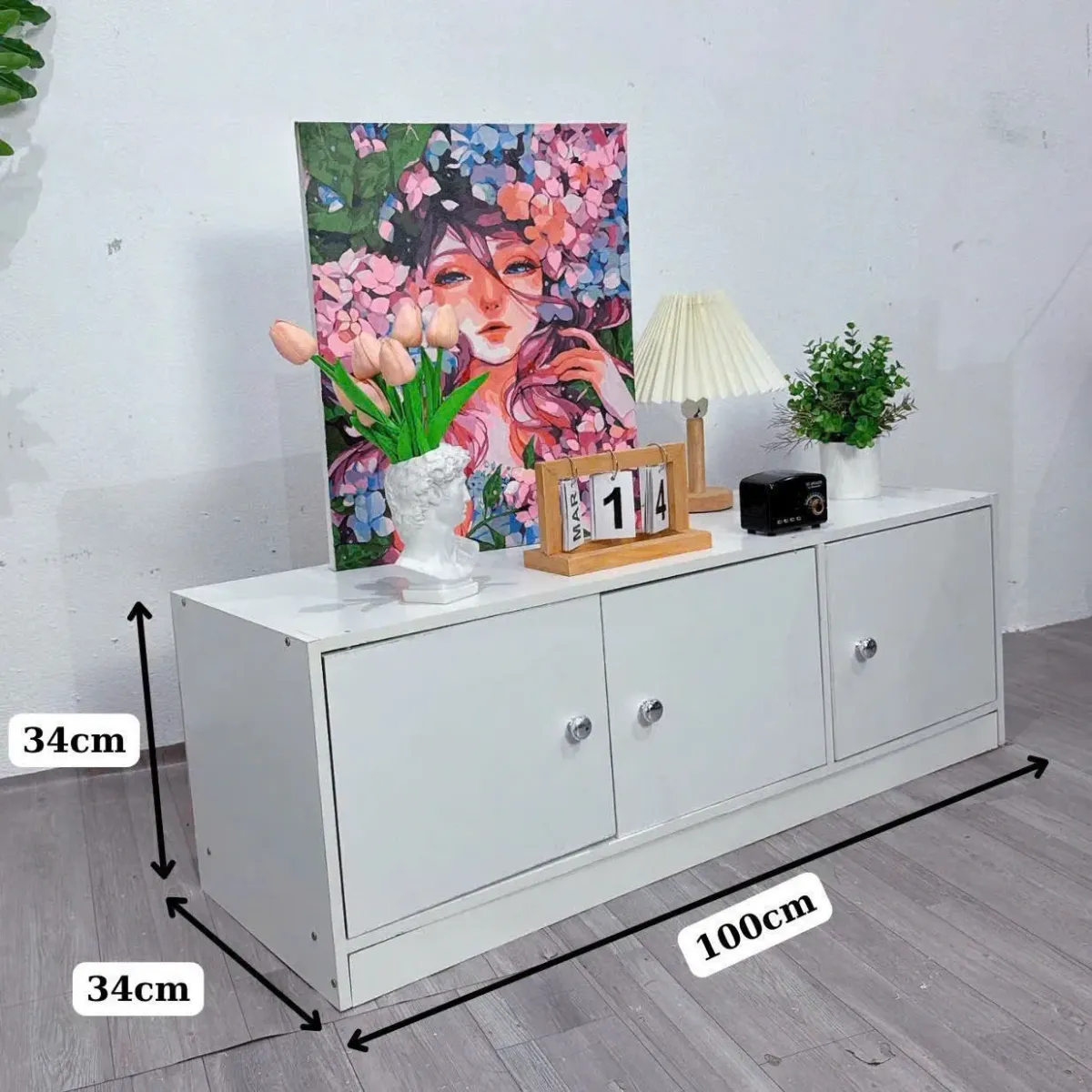 Kệ tivi băng dài 3 cánh gỗ công nghiệp màu trắng, kiểu dáng hiện đại và đa năng