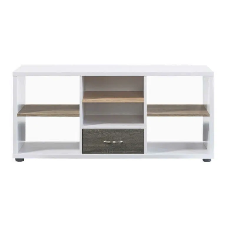 Kệ tivi dáng thấp với ngăn kéo trung tâm và kệ mở hai bên, chất liệu gỗ MDF, thiết kế hiện đại, đặt trong phòng khách.