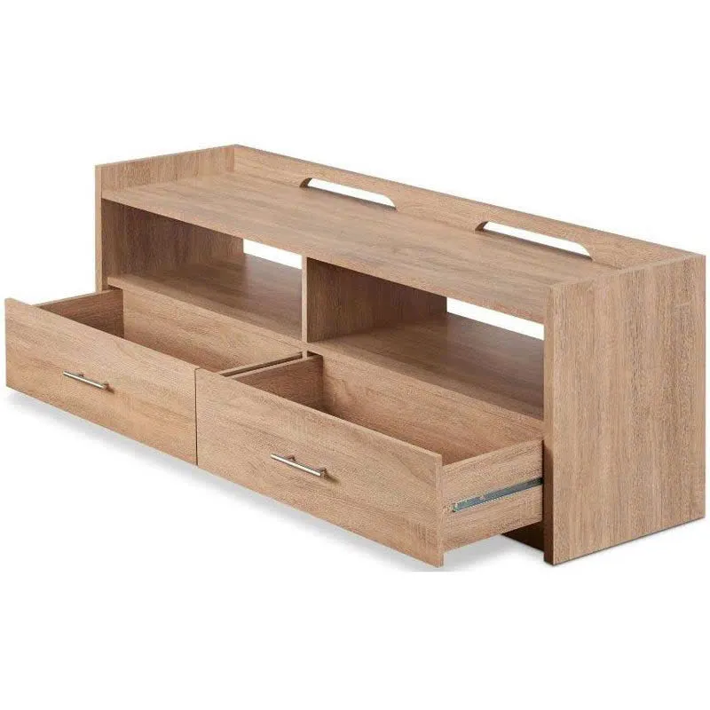 Kệ tivi làm từ gỗ MDF, có 2 ngăn kéo và 2 kệ mở bố trí đối xứng, kiểu dáng tối giản, màu vân gỗ sáng phù hợp với nội thất phòng khách hiện đại.