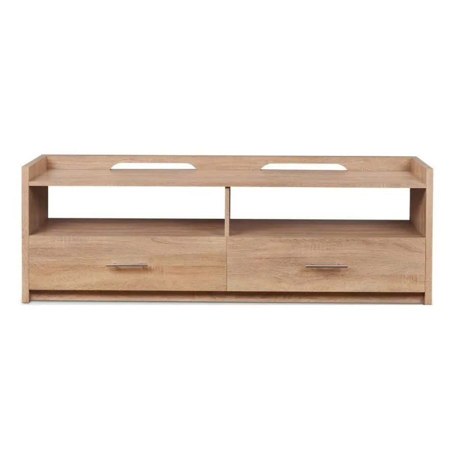 Kệ tivi làm từ gỗ MDF, có 2 ngăn kéo và 2 kệ mở bố trí đối xứng, kiểu dáng tối giản, màu vân gỗ sáng phù hợp với nội thất phòng khách hiện đại.