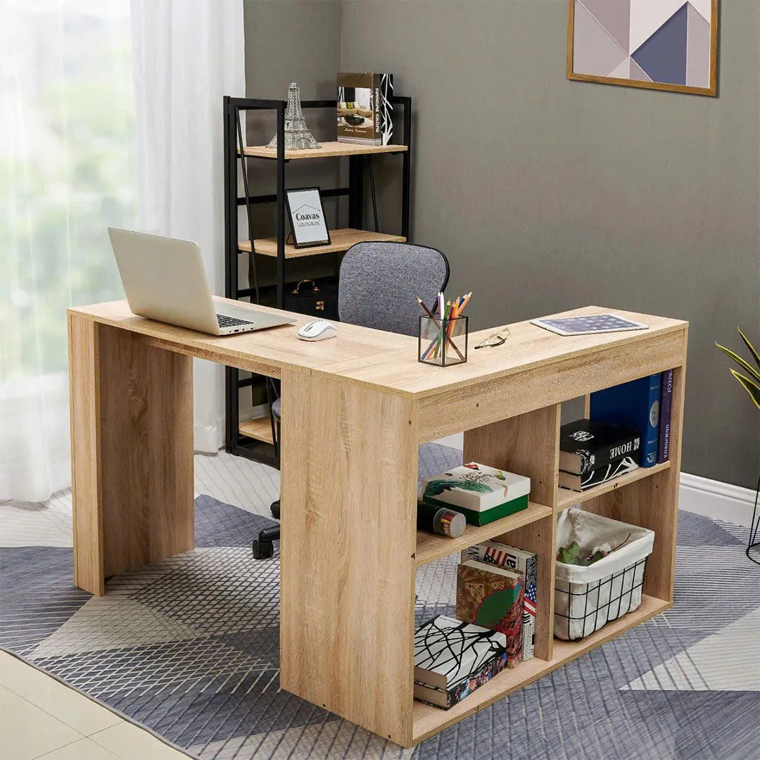 Bàn Làm Việc Gỗ hiện đại với thiết kế kệ mở tích hợp bên hông, giúp lưu trữ sách vở và đồ dùng tiện lợi, phù hợp học tập và làm việc tại nhà.