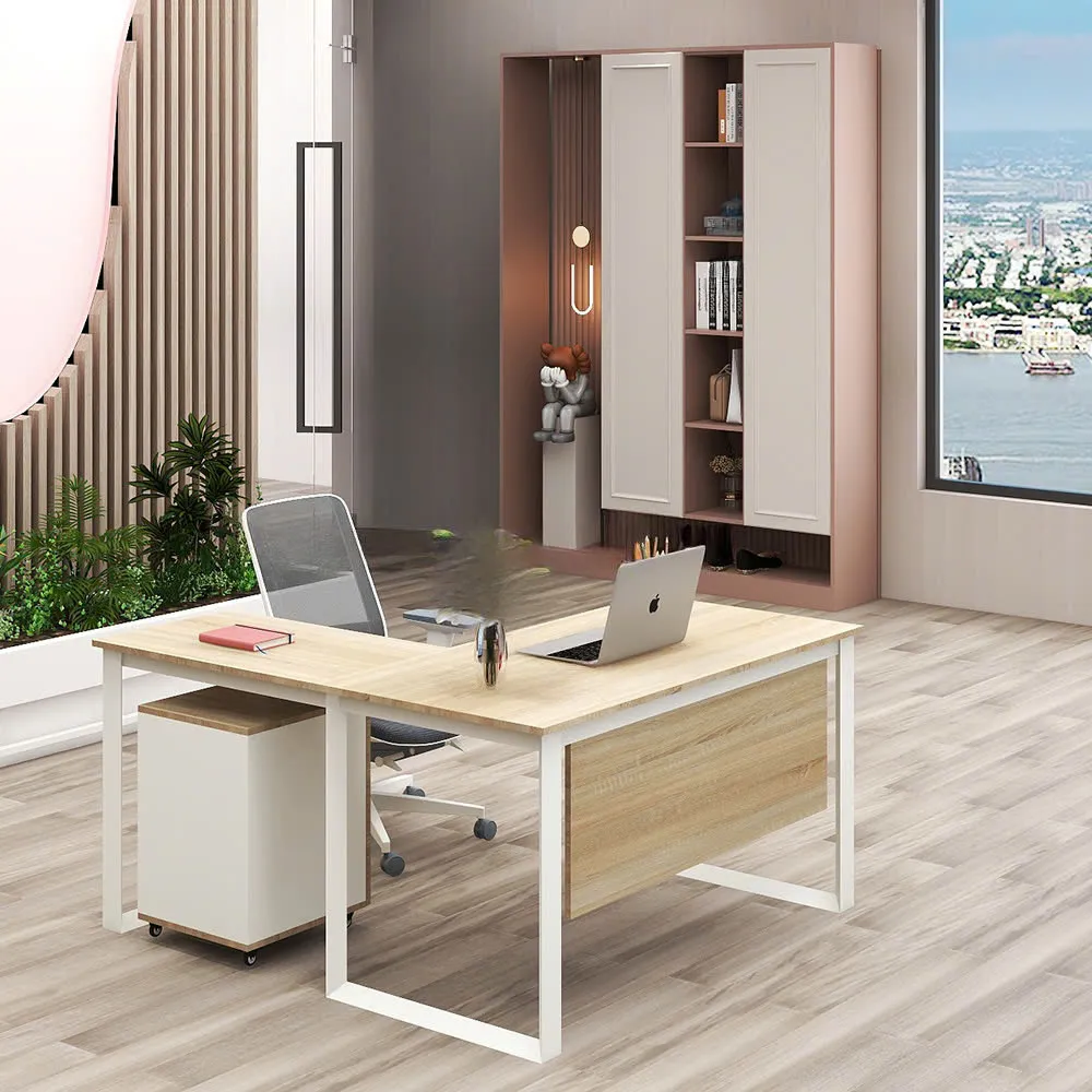 Bàn làm việc chân sắt chữ L yếm lửng, mặt gỗ sáng, thiết kế tối giản