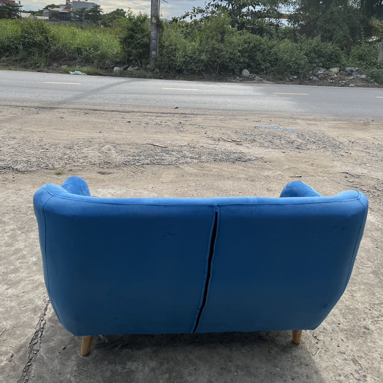 Sofa băng xanh nhung giá rẻ - SFB01