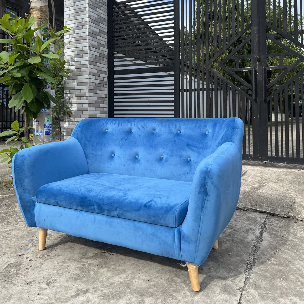 Sofa băng xanh nhung giá rẻ - SFB01