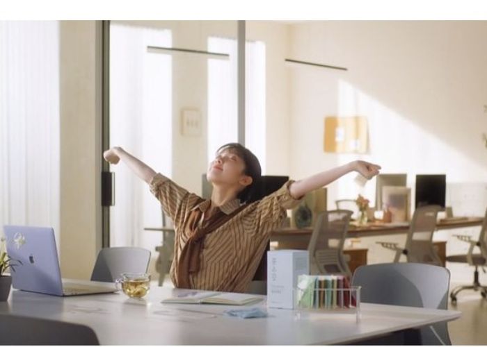 Vươn vai, giãn cơ để giải phóng áp lực tích tụ