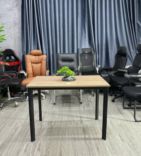 Bàn Văn Phòng 4 Chân Trụ Sắt Sơn Tĩnh Điện - BLV125