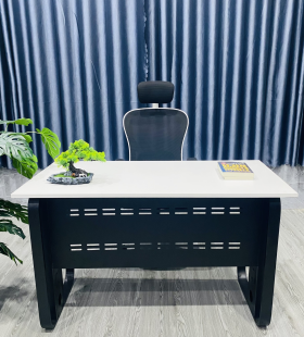 Bàn Làm Việc Chân Sắt Cao Cấp Nhập Khẩu - BLV112