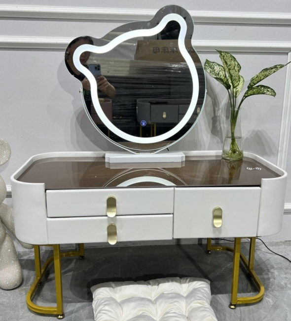 Bàn Trang Điểm Tai Thỏ Đèn Led- BTD2