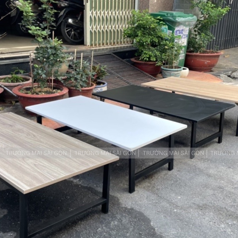 Bàn Làm Việc Văn Phòng Ngồi Bệt Chân Sắt U - BLV19