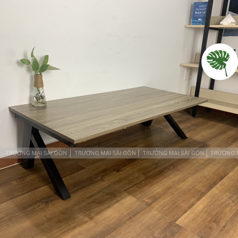 Bàn Làm Việc Văn Phòng Ngồi Bệt Chân Sắt Chữ Y - BLV18