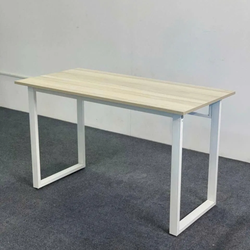 Bàn Làm Việc Văn Phòng Chân Sắt Trắng Chữ U - BLV5