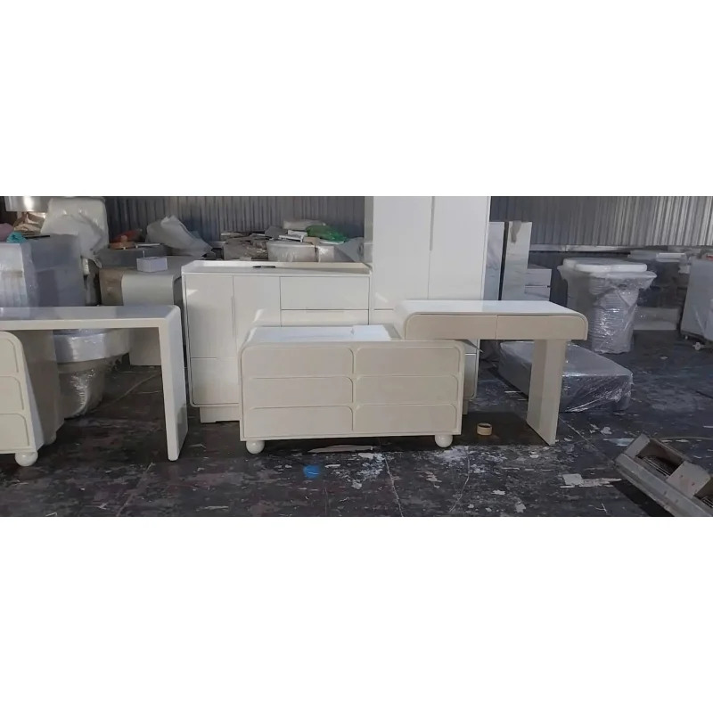 Bàn Trang Điểm Thiết Kế Đẹp Có Nhiều Ngăn Kéo - BTD24