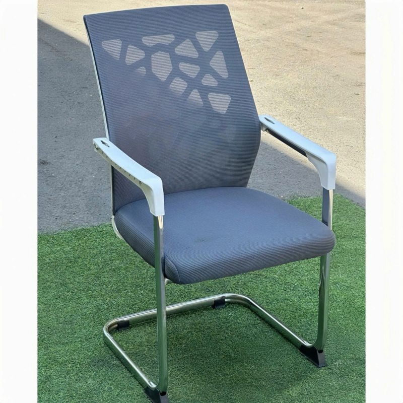 Ghế Chân Quỳ Tựa Nhựa Họa Tiết Lưới Hiện Đại - GQ35