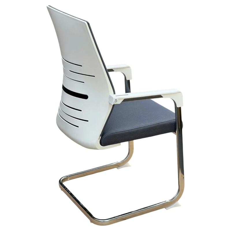 Ghế Chân Quỳ Lưng Nhựa Uốn Cong Hiện Đại - GQ34