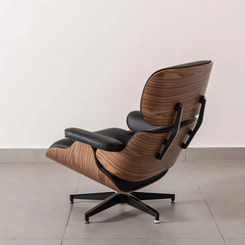 Ghế Giám Đốc Da Đen Khung Gỗ Kèm Đôn Chân - GGĐ50