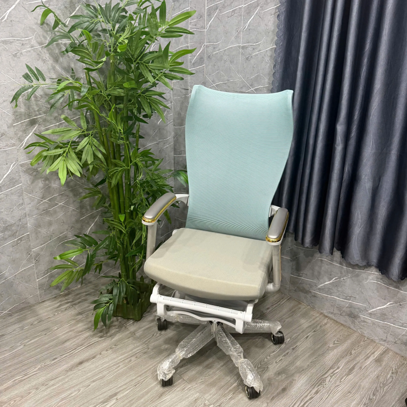 Ghế Làm Việc Xoay Lưng Cao Tay Vịn Vàng Đẳng Cấp - GX79 