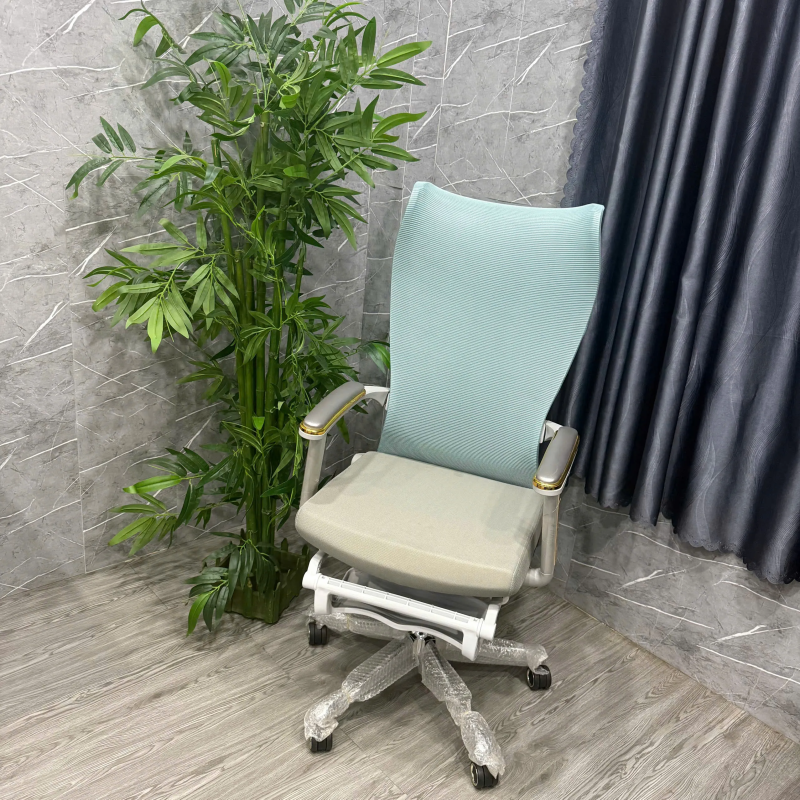 Ghế Làm Việc Xoay Lưng Cao Tay Vịn Vàng Đẳng Cấp - GX79 