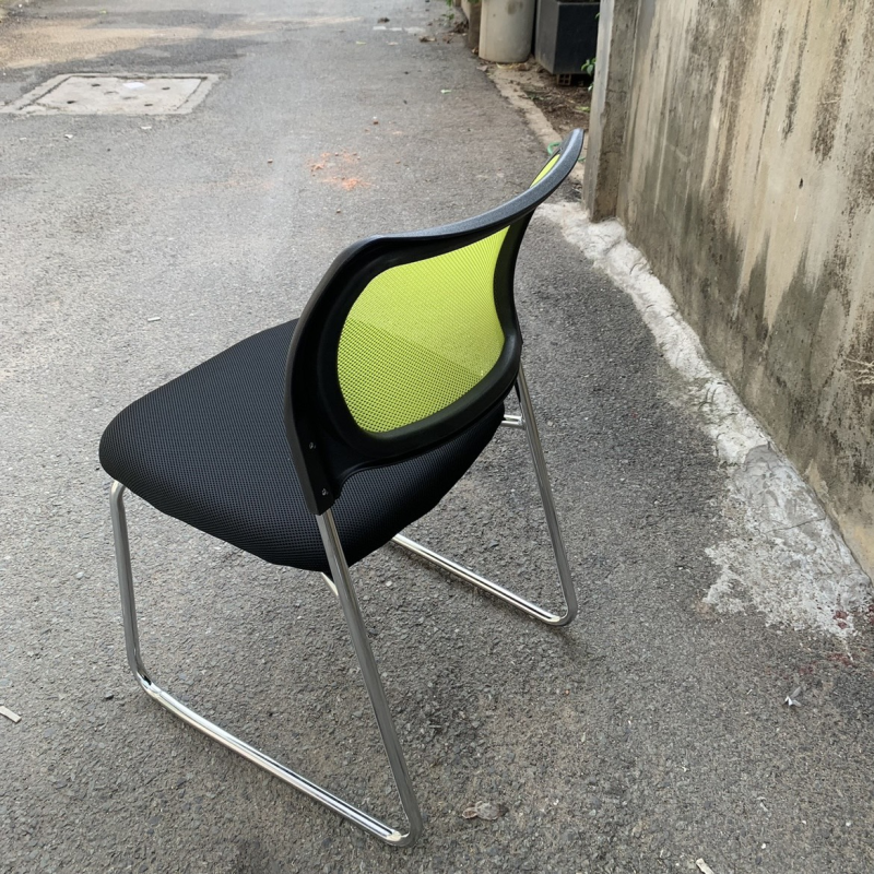 Ghế Văn Phòng Chân Quỳ Lưới Không Tay Xanh Lá - GQ16