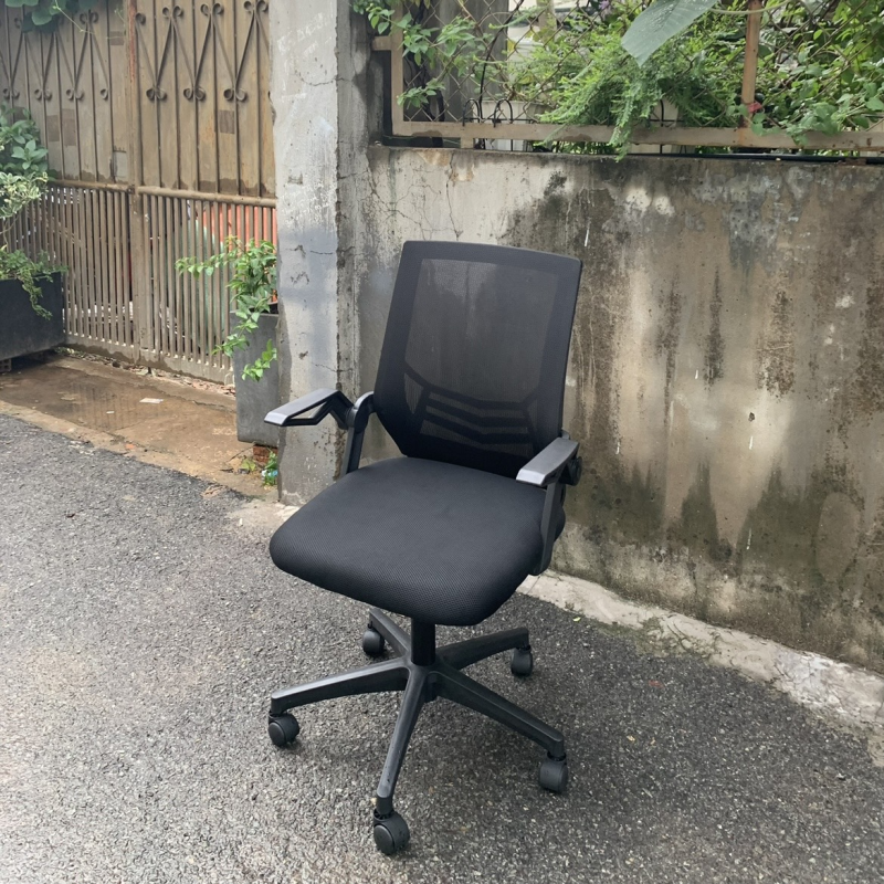 Ghế Xoay Văn Phòng Tay Gập Màu Đen - GX19