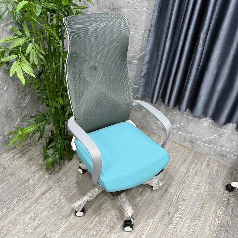 Ghế Xoay Văn Phòng Lưng Lưới Xanh Có Kê Chân Thư Giãn – GX78
