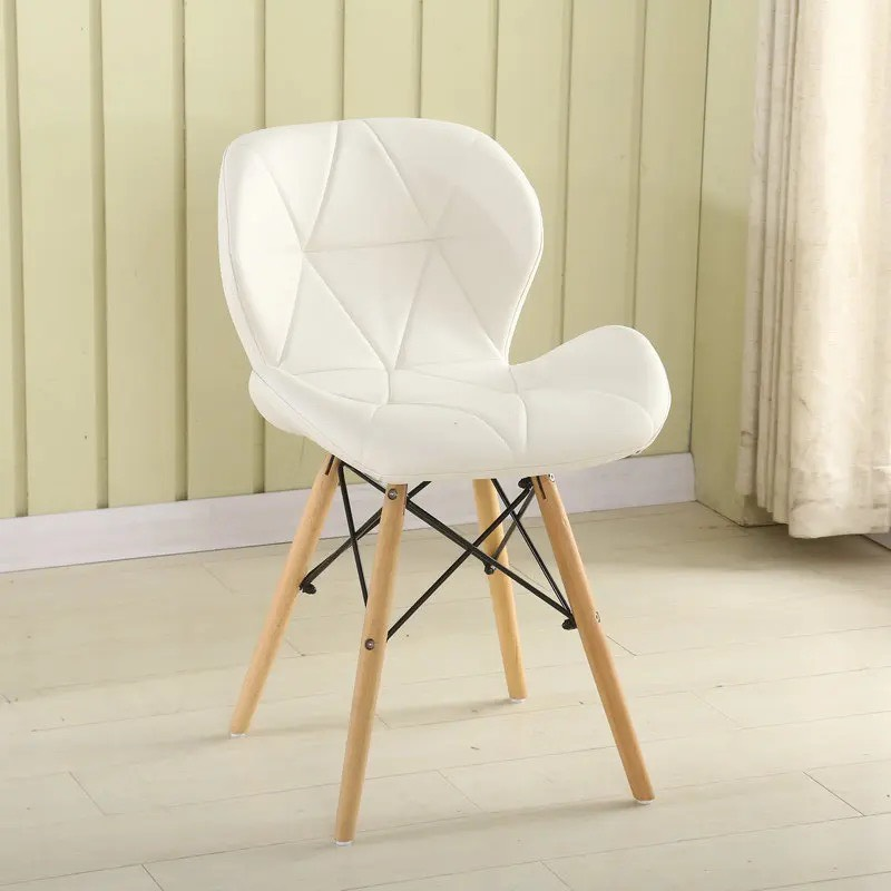 Ghế Eames Nệm Tam Giác - CF8