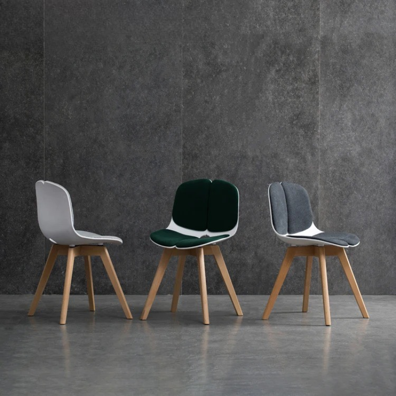 Ghế Cà Phê Eames 4 Múi Chân Gỗ - CF54