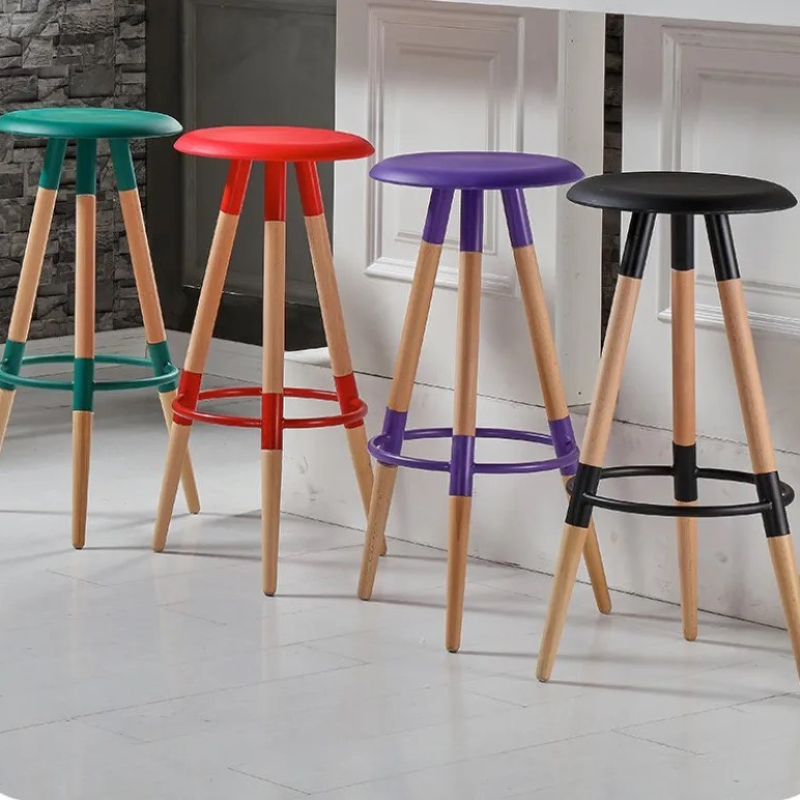 Ghế Bar 3 Chân Gỗ Mặt Nhựa - QB12