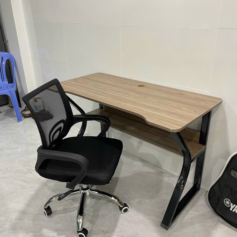 Bàn Làm Việc Gaming Chân K Uốn Có Kệ - BLV110
