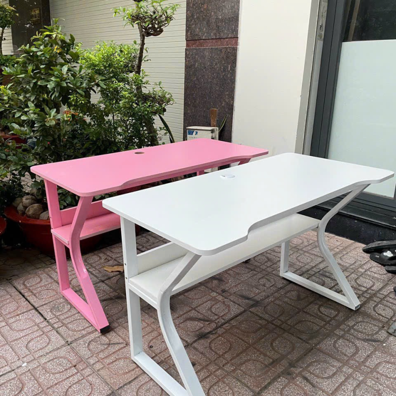 Bàn Làm Việc Gaming Chân K Uốn Có Kệ - BLV110