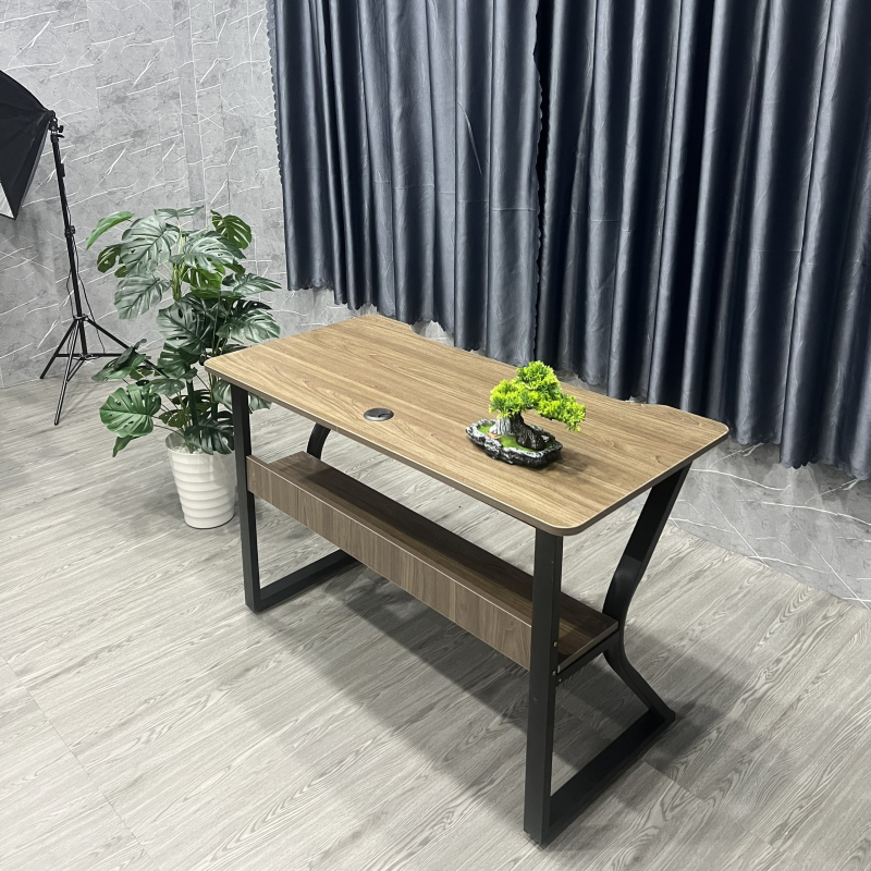 Bàn Làm Việc Gaming Chân K Uốn Có Kệ - BLV110