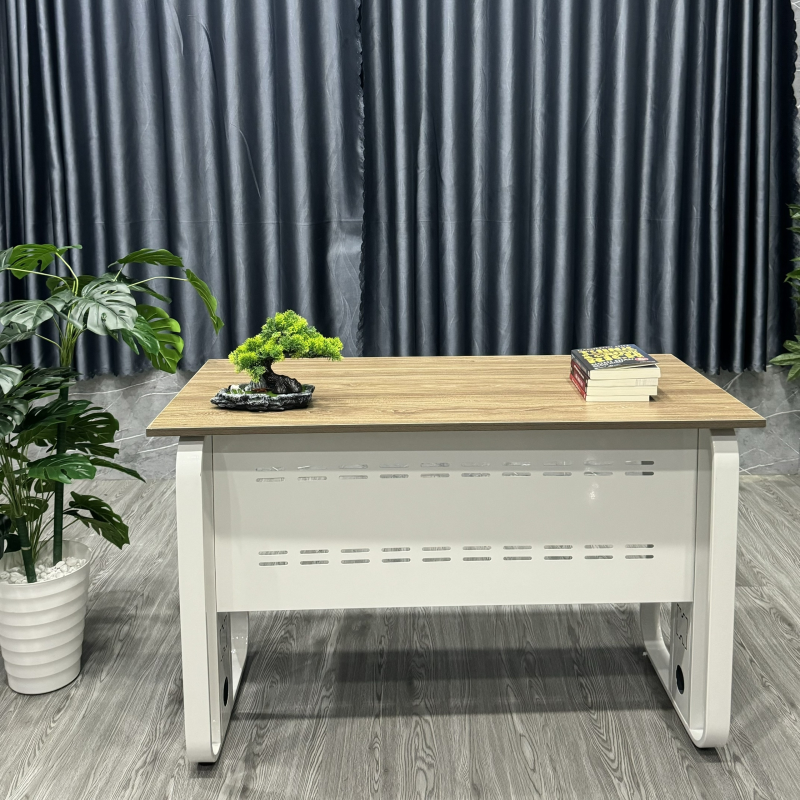Bàn Làm Việc Có Yếm Chân Sắt Nhập Khẩu - BLV111