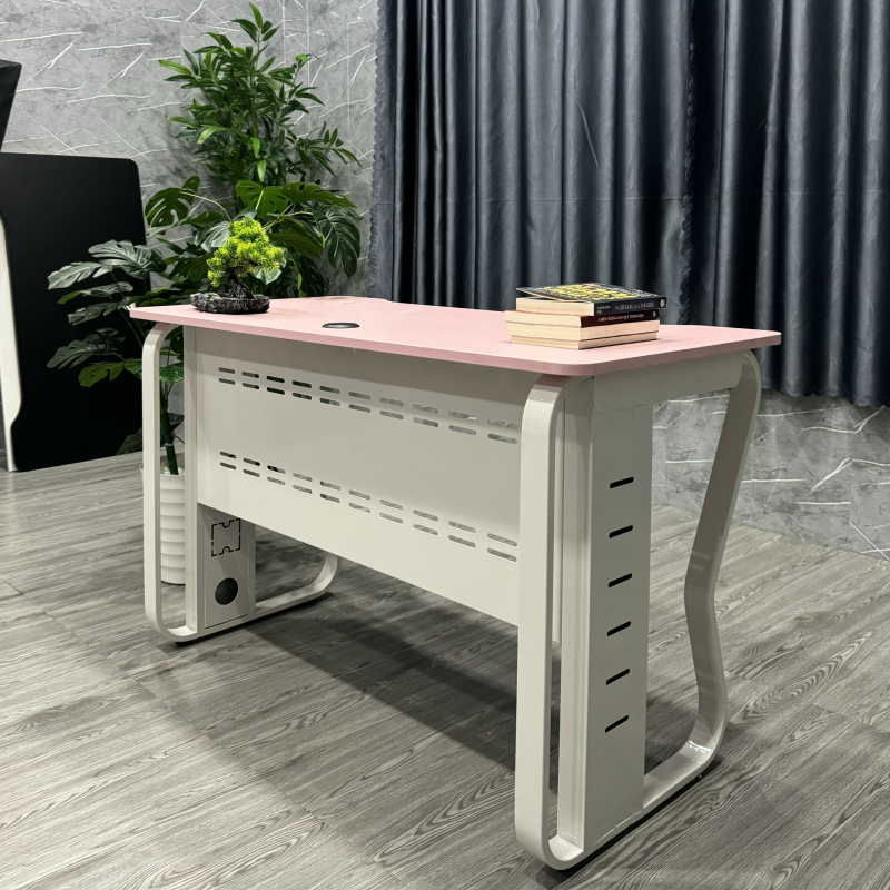 Bàn Làm Việc Có Yếm Chân Sắt Nhập Khẩu - BLV111