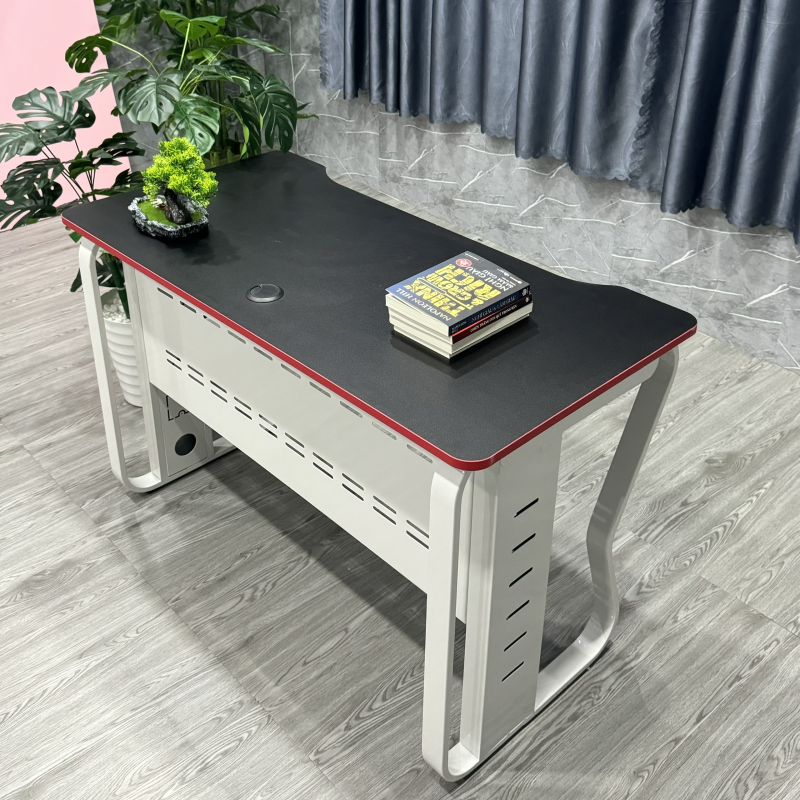 Bàn Làm Việc Có Yếm Chân Sắt Nhập Khẩu - BLV111