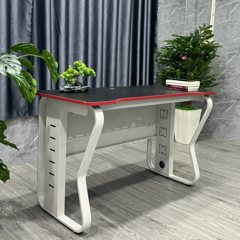 Bàn Làm Việc Có Yếm Chân Sắt Nhập Khẩu - BLV111