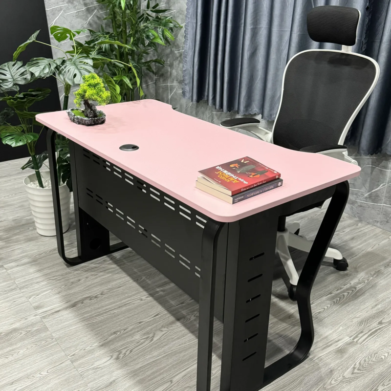 Bàn Làm Việc Chân Sắt Nhập Khẩu Mặt Gaming - BLV113
